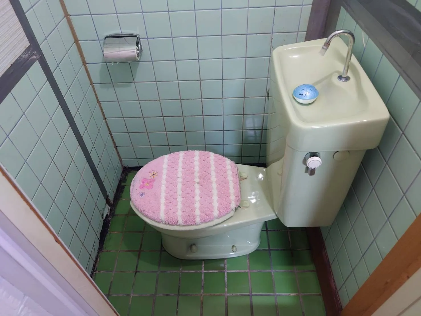 トイレウォシュレット取付け