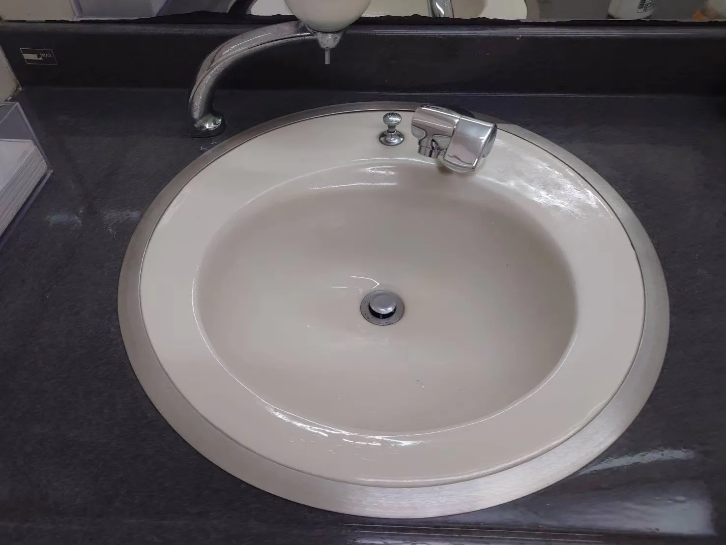 洗面台の蛇口交換【施工事例】