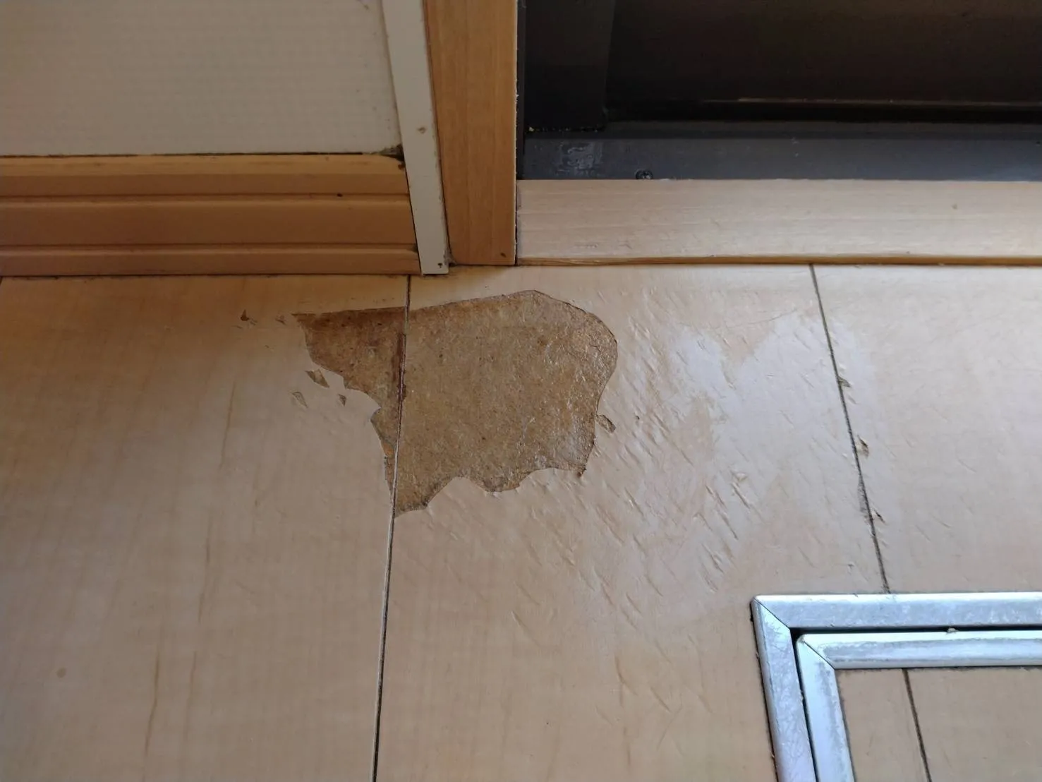 フローリングリペア補修