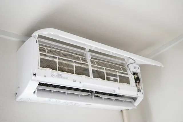ゴールデンウィーク前に｜エアコンクリーニングでカビ・臭い対策